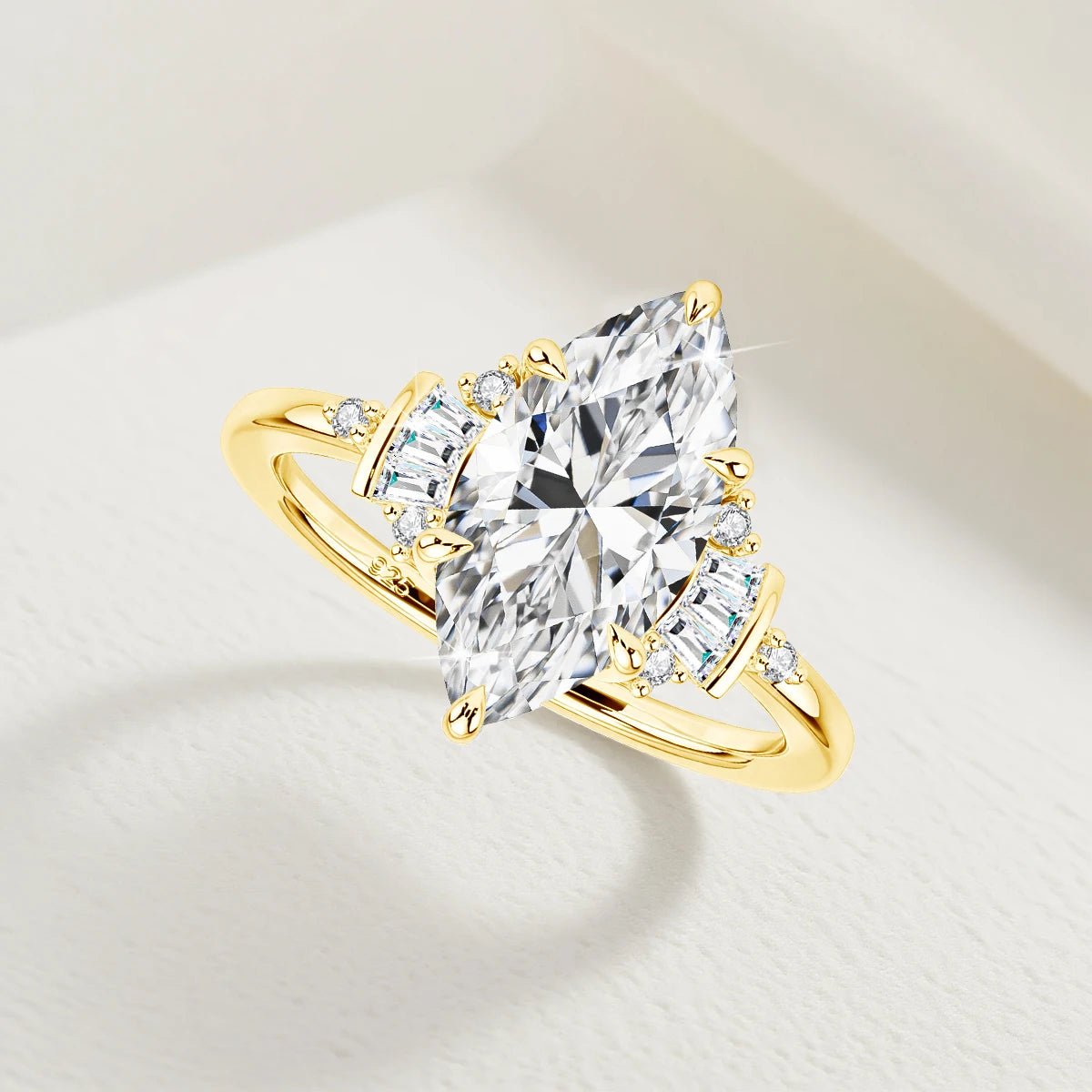 Alma Marquise Solitaire